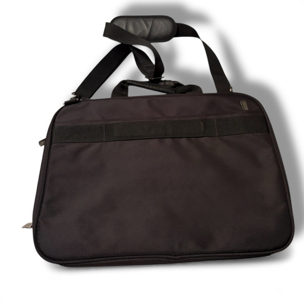 🚨3 for $15 Kenneth Cole Reaction Black Grey 17” Laptop Shoulder Bag  17”x13” - Picture 4 of 8